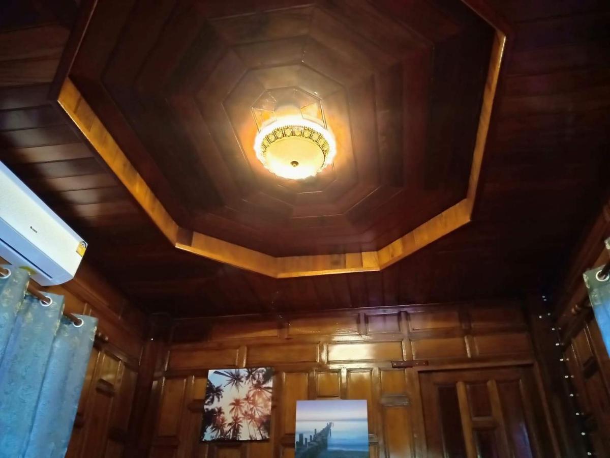 Walk In Homestay Ko Kut Kültér fotó